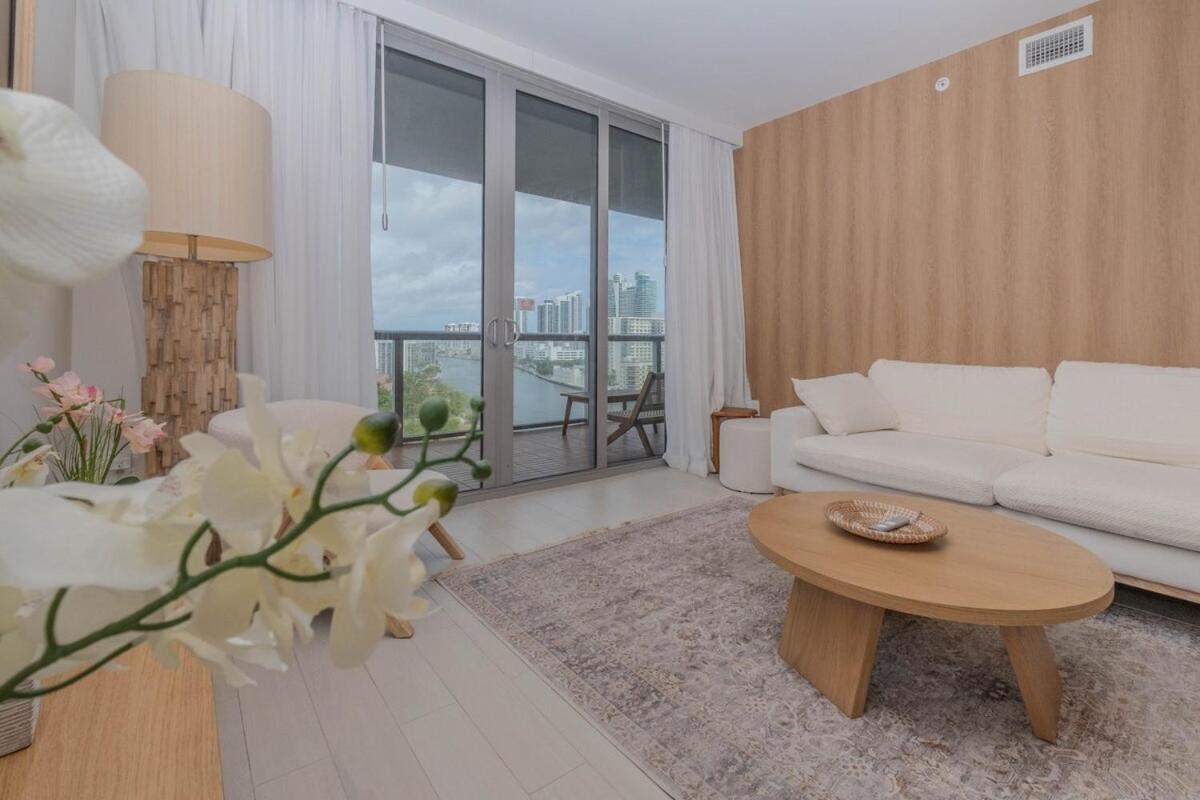 2B 2B Luxury Ocean Views Apt In Hallandale Beach Daire Dış mekan fotoğraf